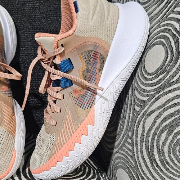 Nike Kyrie Flytrap 5 Rattan Hemp - 5 Youth - Picture 2 of 11